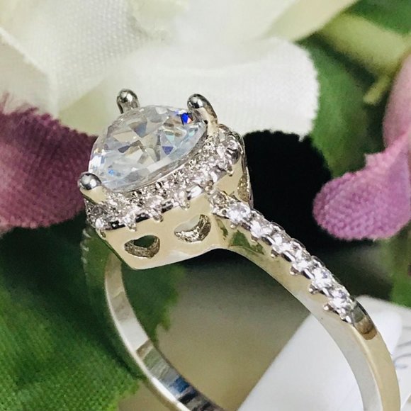 Size 9 - Beautiful 2CT Heart Cut Diamonique Platinum Plated Halo Ring - Picture 7 of 7